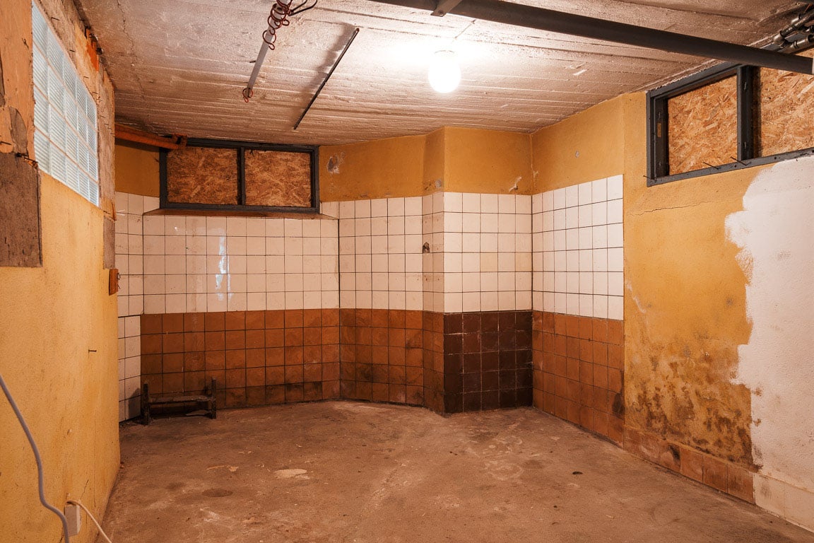 Pågående renovering av källare i Sollentuna, Stockholm