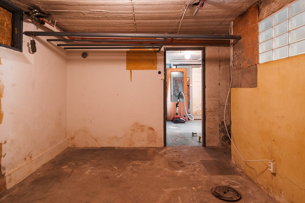 Pågående renovering av källare i Sollentuna, Stockholm