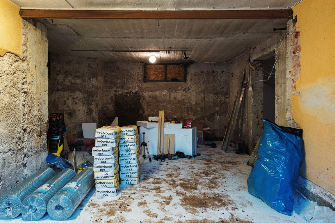 Pågående renovering av källare i Sollentuna, Stockholm