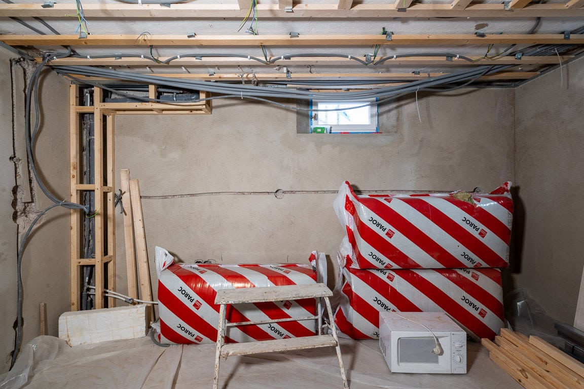 Pågående renovering av källare i Sollentuna, Stockholm