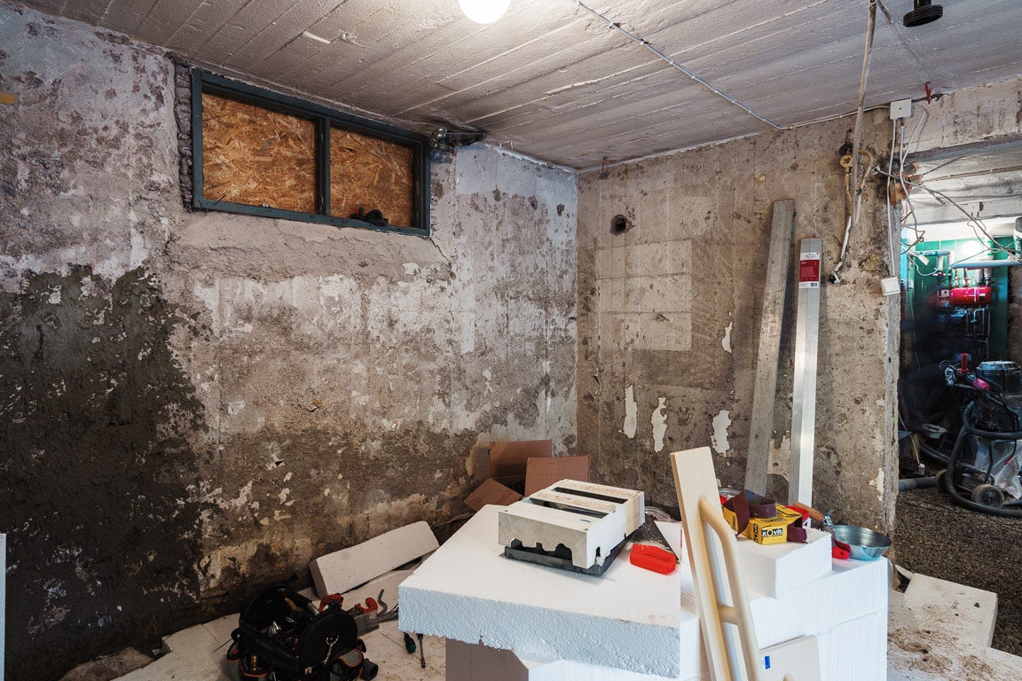 Pågående renovering av källare i Sollentuna, Stockholm