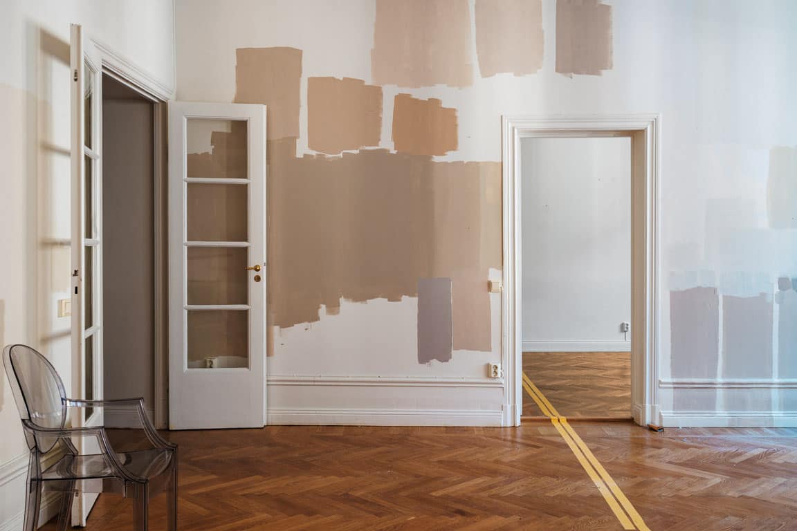 Bild på pågående totalrenovering av lägenhet på Östermalm